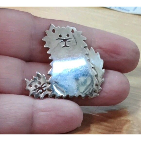 Vintage 925 Sterling Silver Mexico 1.2" Kitty Cat Kitten Brooch Pin Signed SU 6g